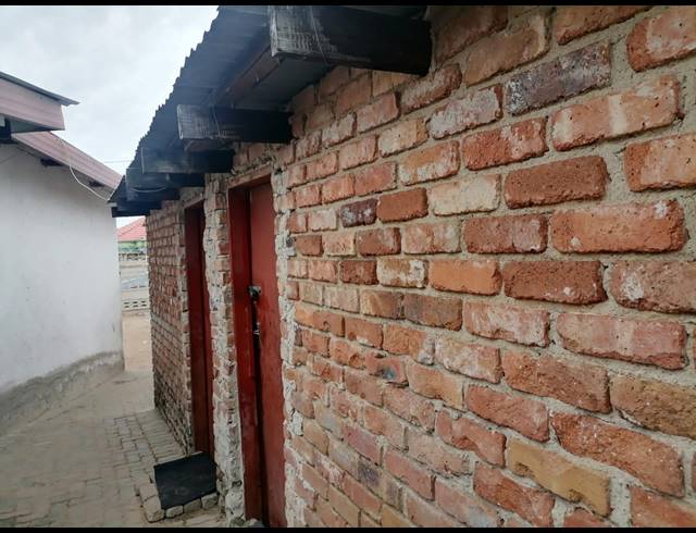 12 BEDROOM HOUSE FOR SALE IN WESTENBURG